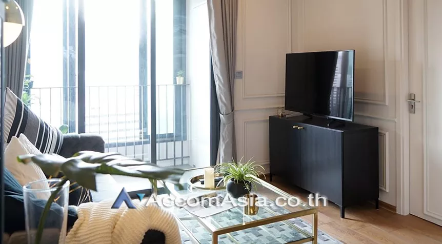 unit 2 Bedrooms  Condominium For Rent in Phaholyothin, Bangkok  near BTS Chitlom (AA26494)