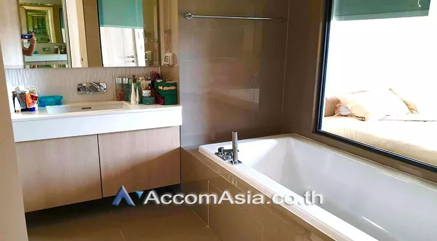  1  2 br Condominium For Sale in Sukhumvit ,Bangkok BTS Ekkamai at Rhythm Sukhumvit 42 AA26502