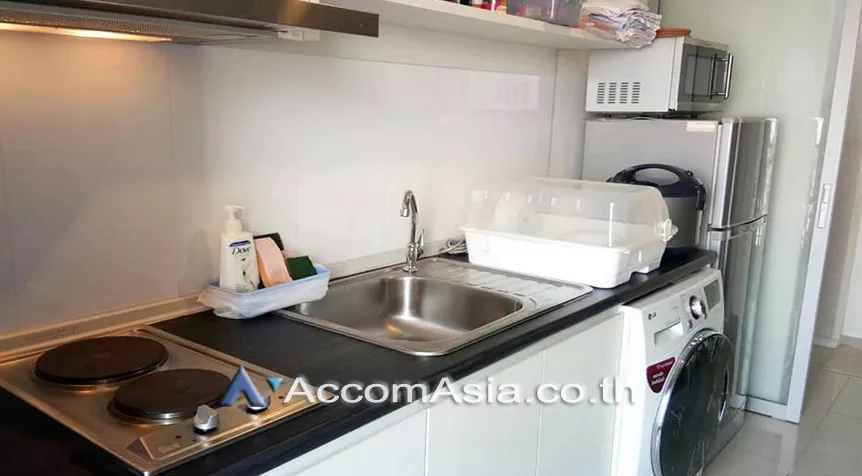 unit 1 Bedroom  Condominium For Sale in Sukhumvit, Bangkok  near BTS Phra khanong (AA26503)