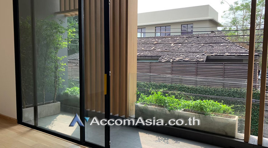 13  5 br House For Sale in Sukhumvit ,Bangkok BTS Phra khanong AA26511