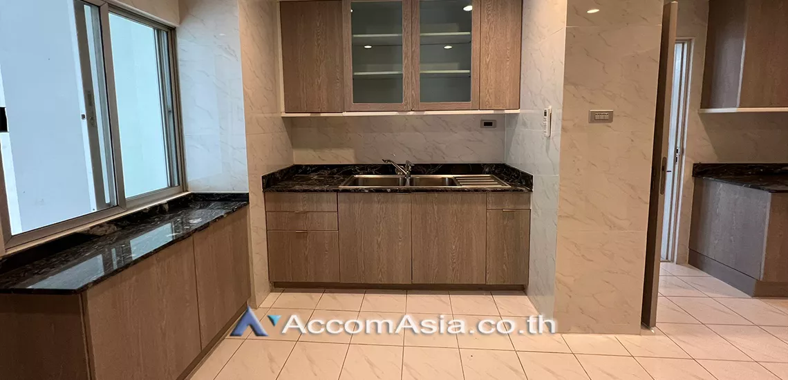 9  4 br Apartment For Rent in Sukhumvit ,Bangkok BTS Asok - MRT Sukhumvit at Newly renovated modern style living place AA26521