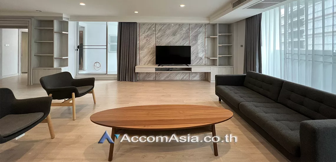  1  4 br Apartment For Rent in Sukhumvit ,Bangkok BTS Asok - MRT Sukhumvit at Newly renovated modern style living place AA26521