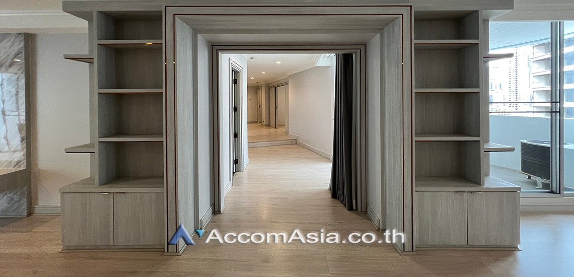 19  4 br Apartment For Rent in Sukhumvit ,Bangkok BTS Asok - MRT Sukhumvit at Newly renovated modern style living place AA26521
