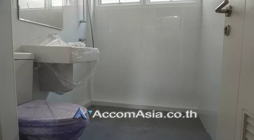 9  3 br Townhouse For Rent in Sukhumvit ,Bangkok BTS Nana AA26522