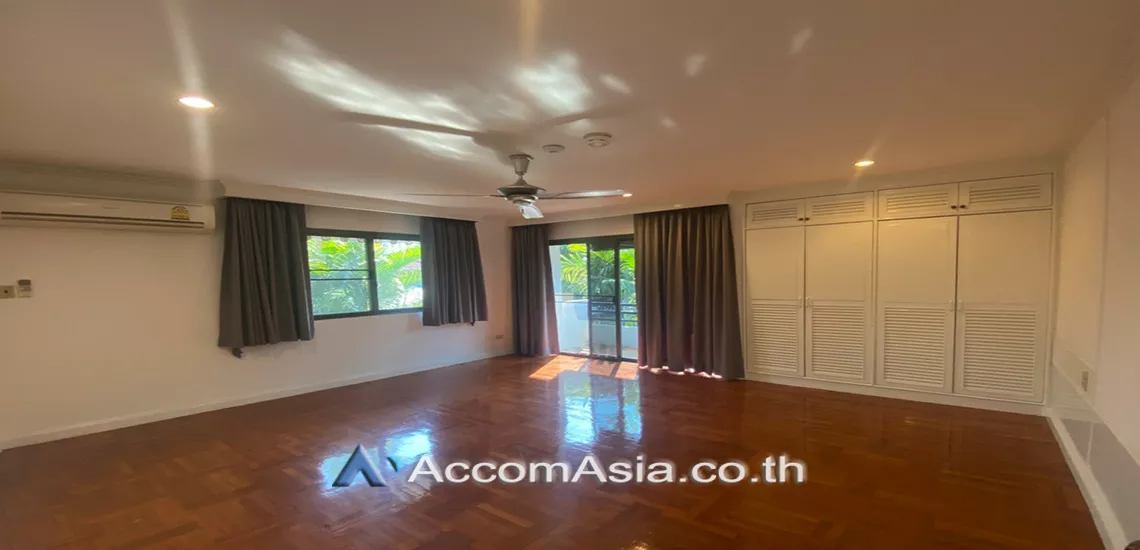 7  4 br House For Rent in Sukhumvit ,Bangkok BTS Phrom Phong at Kid Friendly House Compound AA26529