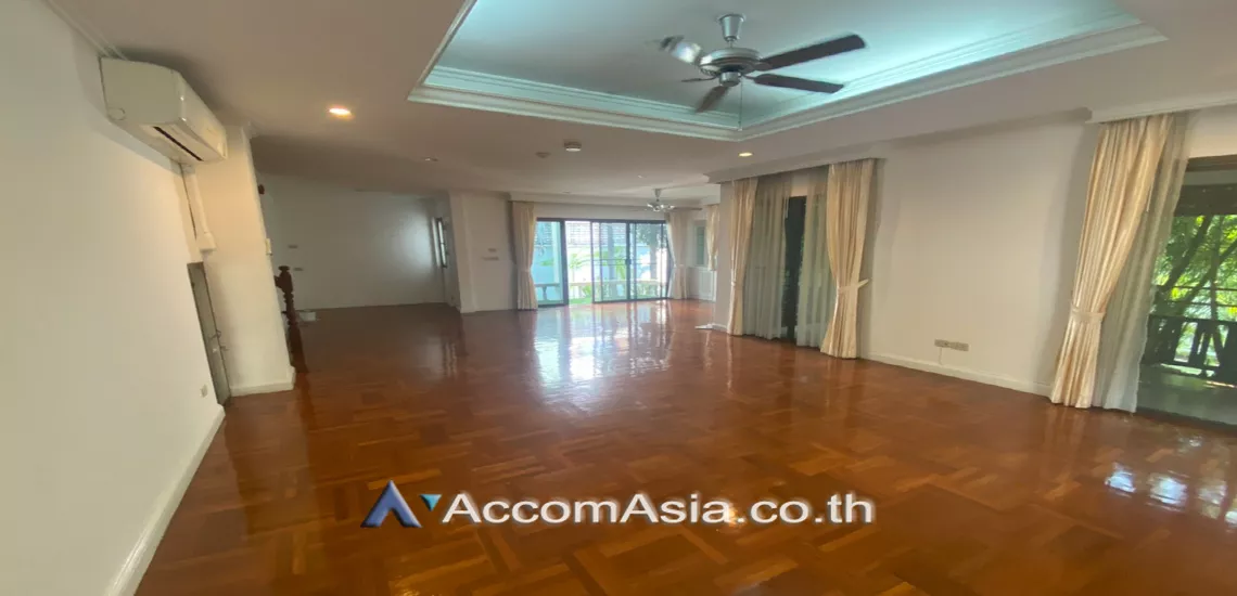 6  4 br House For Rent in Sukhumvit ,Bangkok BTS Phrom Phong at Kid Friendly House Compound AA26529