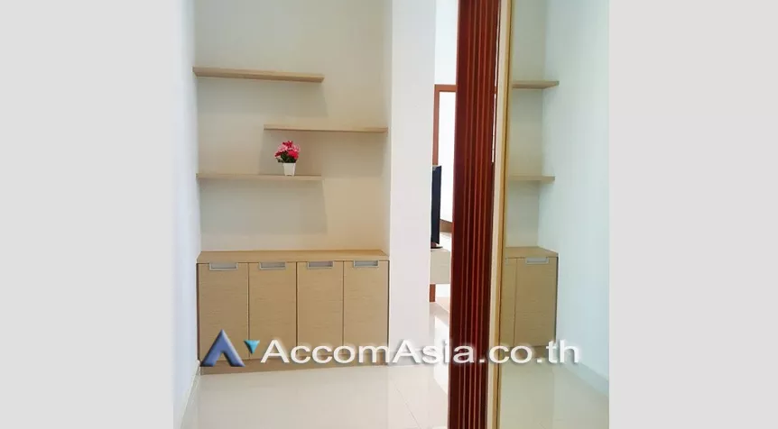 5  1 br Apartment For Rent in Sukhumvit ,Bangkok BTS Thong Lo at Low rise Building AA26536