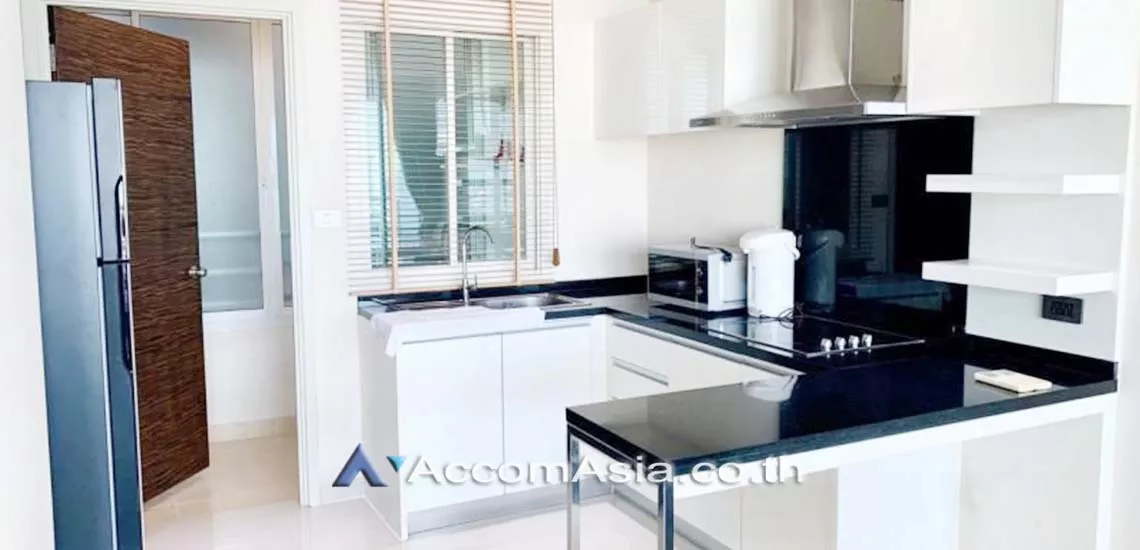 unit 3 Bedrooms  Condominium For Rent & Sale in Charoen Nakhon, Bangkok  near BTS Krung Thon Buri (AA26549)