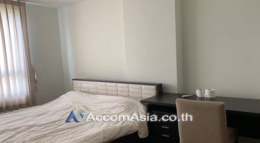 unit 1 Bedroom  Condominium For Sale in Sukhumvit, Bangkok  near BTS Ekkamai (AA26565)