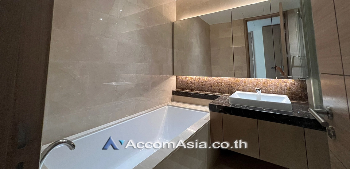 23  2 br Condominium for rent and sale in Ploenchit ,Bangkok BTS Ratchadamri at Magnolias Ratchadamri Boulevard AA26572