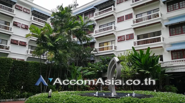 unit 2 Bedrooms  Apartment For Rent in Ploenchit, Bangkok  near BTS Chitlom (AA26578)