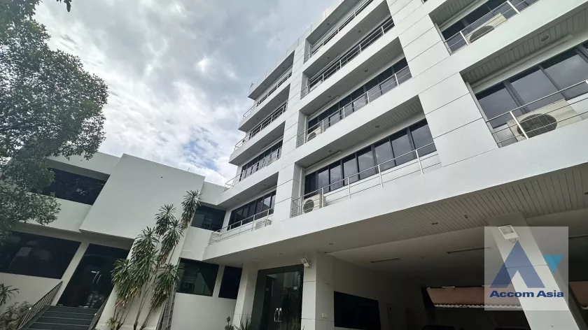 unit Studio  Building For Sale in Sukhumvit, Bangkok  near BTS Phra khanong (AA26619)