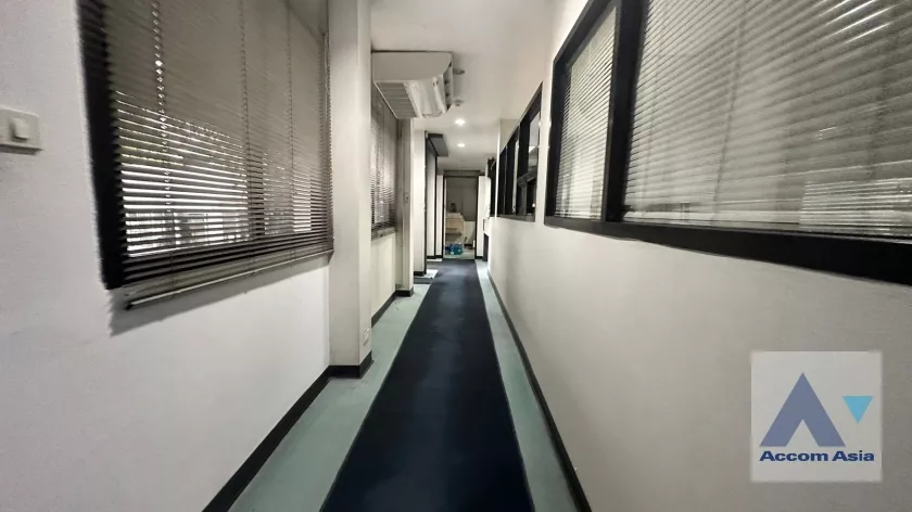 41  Studio Building For Sale in Sukhumvit ,Bangkok BTS Phra khanong AA26619