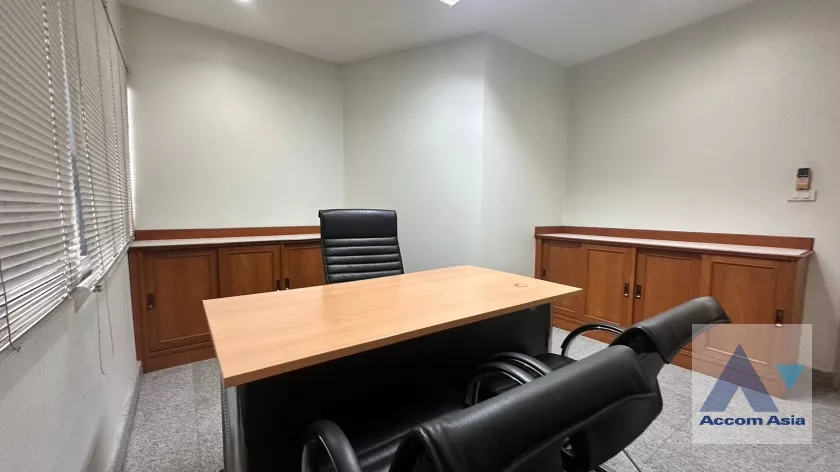 11  Studio Building For Sale in Sukhumvit ,Bangkok BTS Phra khanong AA26619