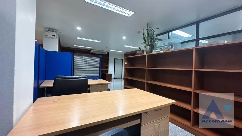 16  Studio Building For Sale in Sukhumvit ,Bangkok BTS Phra khanong AA26619