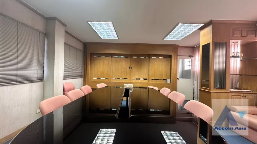 25  Studio Building For Sale in Sukhumvit ,Bangkok BTS Phra khanong AA26619