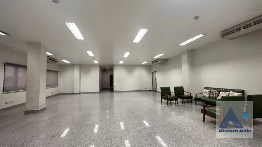 unit Studio  Building For Sale in Sukhumvit, Bangkok  near BTS Phra khanong (AA26619)