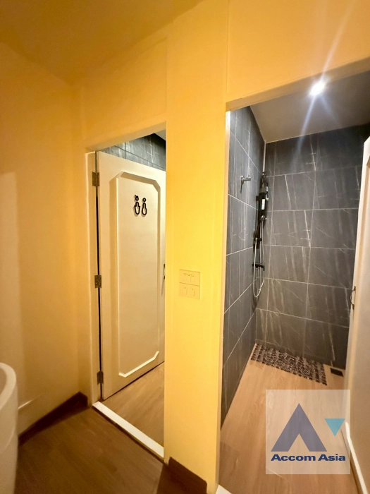 23  3 br Townhouse for rent and sale in Sukhumvit ,Bangkok BTS Thong Lo AA26641