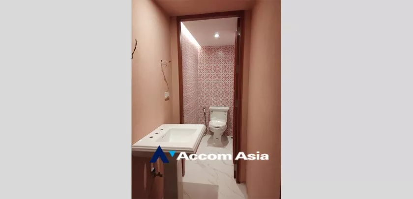 18  3 br Townhouse For Rent in sukhumvit ,Bangkok BTS Thong Lo AA26641