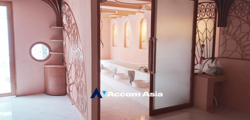 5  3 br Townhouse for rent and sale in Sukhumvit ,Bangkok BTS Thong Lo AA26641