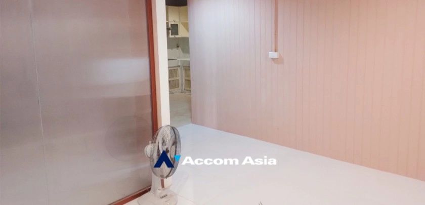 21  3 br Townhouse for rent and sale in Sukhumvit ,Bangkok BTS Thong Lo AA26641