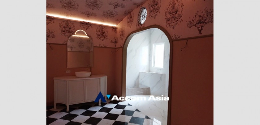 17  3 br Townhouse for rent and sale in Sukhumvit ,Bangkok BTS Thong Lo AA26641