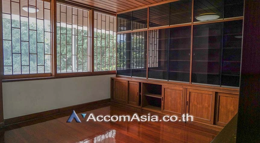 14  4 br House For Sale in Sukhumvit ,Bangkok BTS Phra khanong AA26653