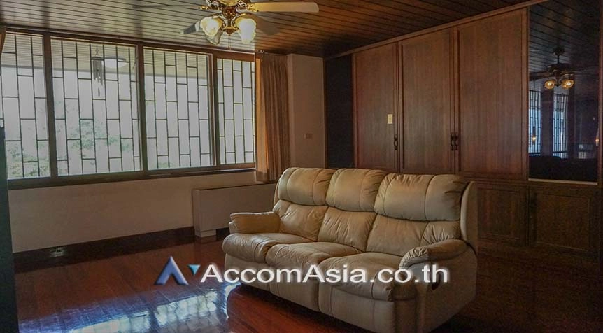 15  4 br House For Sale in Sukhumvit ,Bangkok BTS Phra khanong AA26653