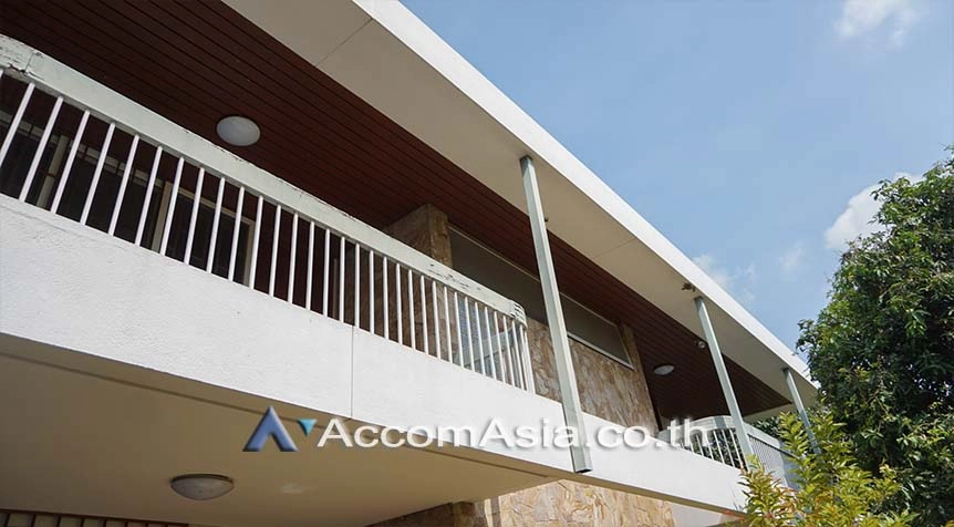 17  4 br House For Sale in Sukhumvit ,Bangkok BTS Phra khanong AA26653