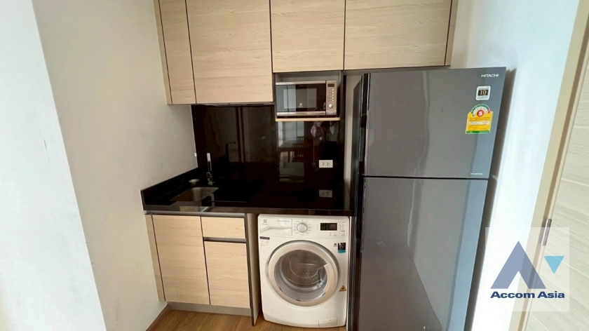 unit 2 Bedrooms  Condominium For Rent in Sukhumvit, Bangkok  near BTS Phrom Phong (AA26662)