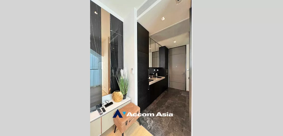 9  1 br Condominium For Rent in Ploenchit ,Bangkok BTS Chitlom at 28 Chidlom AA26674