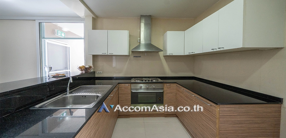 5  3 br Apartment For Rent in Sukhumvit ,Bangkok BTS Phrom Phong at Fully Furnished Suites AA26684