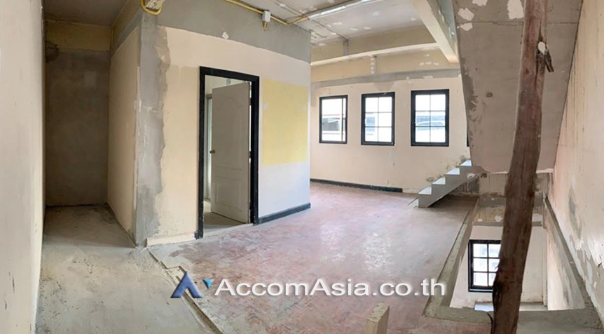  1  2 br Townhouse For Rent in Sukhumvit ,Bangkok BTS Phrom Phong AA26696