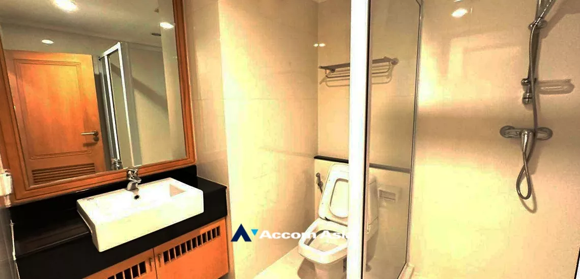 8  3 br Apartment For Rent in Sukhumvit ,Bangkok BTS Phrom Phong at High-quality facility AA26721