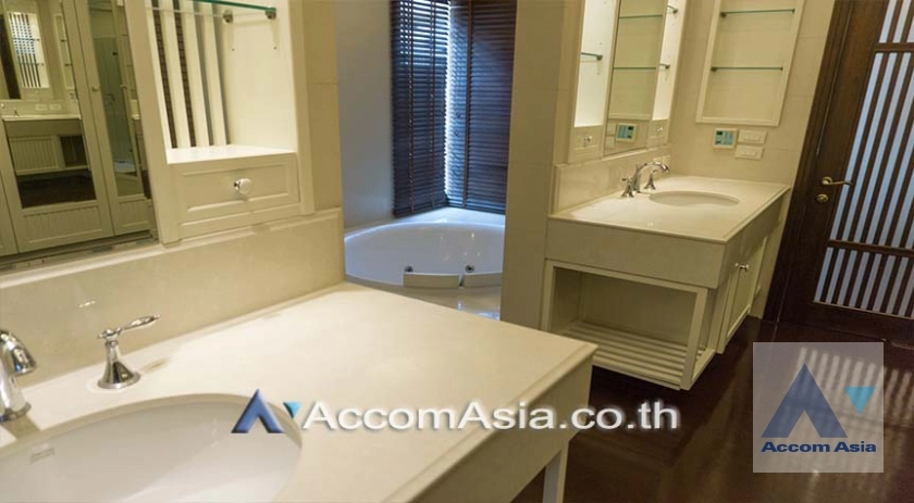 9  4 br House For Rent in Sathorn ,Bangkok BRT Thanon Chan - BTS Saint Louis at Exclusive Resort Style Home  AA26725