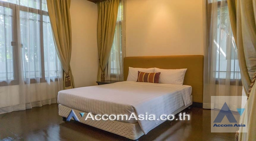 16  4 br House For Rent in Sathorn ,Bangkok BRT Thanon Chan - BTS Saint Louis at Exclusive Resort Style Home  AA26725