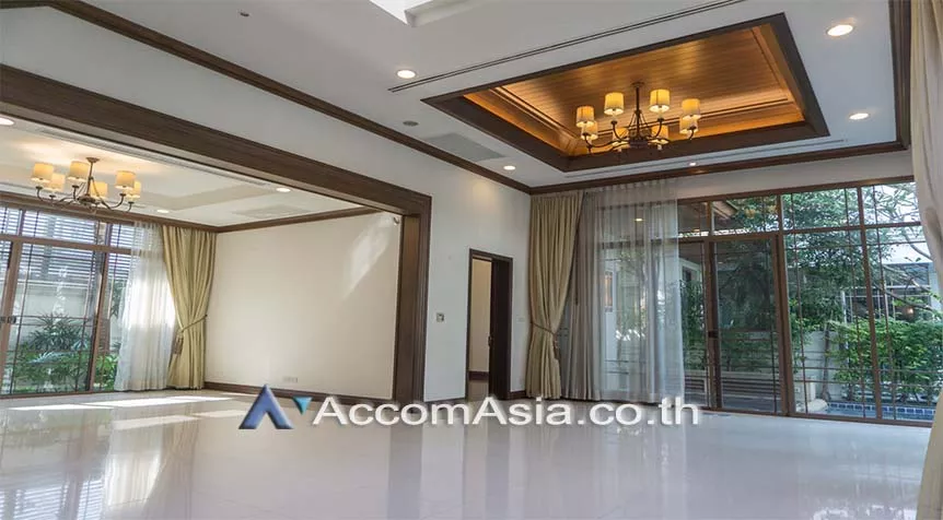Pet friendly |  Exclusive Resort Style Home  House  4 Bedroom for Rent BTS Saint Louis in Sathorn Bangkok