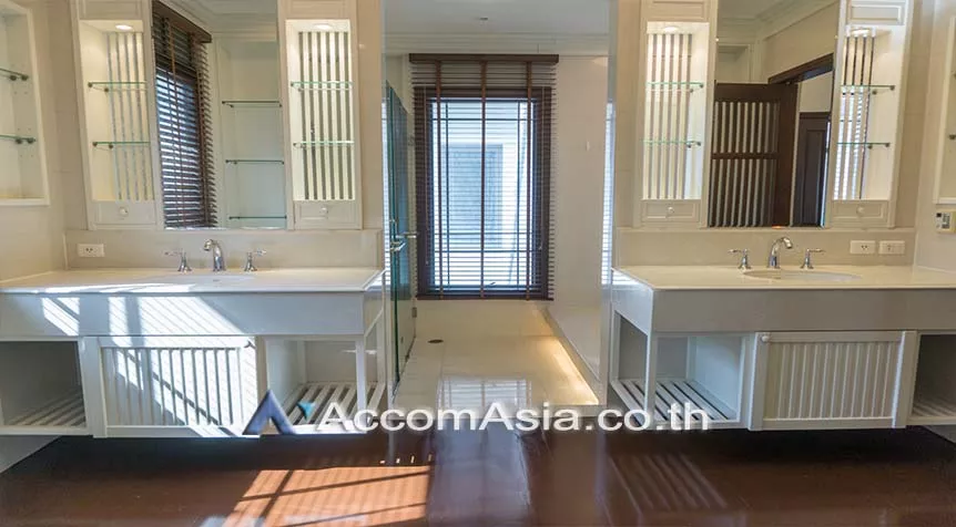 14  4 br House For Rent in Sathorn ,Bangkok BRT Thanon Chan - BTS Saint Louis at Exclusive Resort Style Home  AA26726