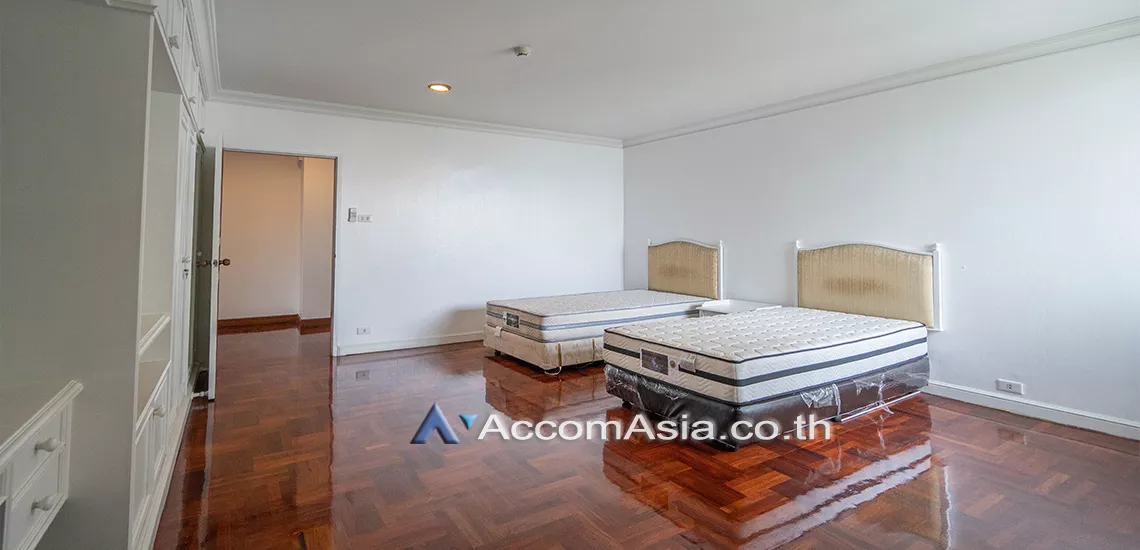 8  3 br Apartment For Rent in Sukhumvit ,Bangkok BTS Phrom Phong at Pet friendly - High rise Apartment AA26728