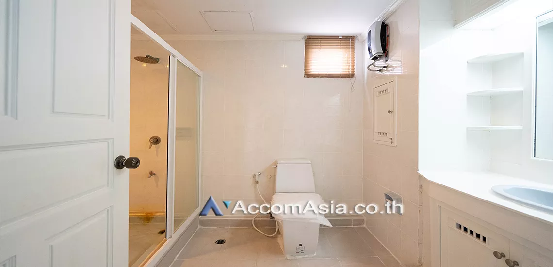 11  3 br Apartment For Rent in Sukhumvit ,Bangkok BTS Phrom Phong at Pet friendly - High rise Apartment AA26728