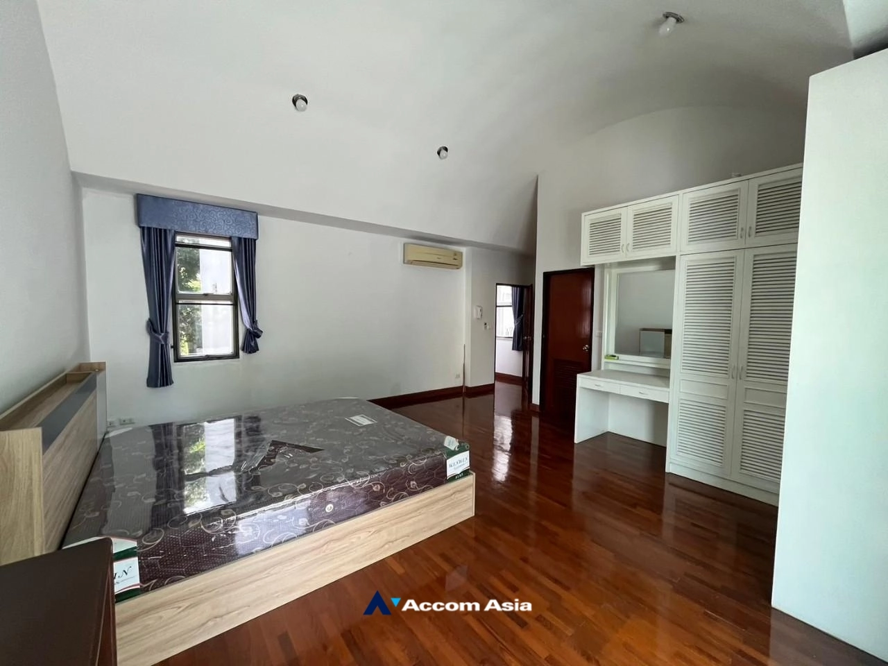 8  4 br House For Rent in Sukhumvit ,Bangkok BTS Ekkamai at The Noble Ekkamai 22  AA26732