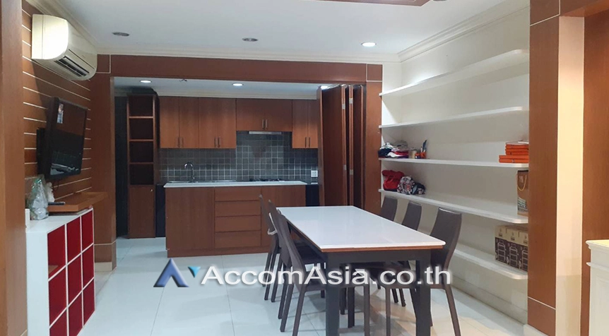 unitPet friendly |  4 Bedrooms  House For Rent in Sukhumvit, Bangkok  near BTS Thong Lo (AA26733)