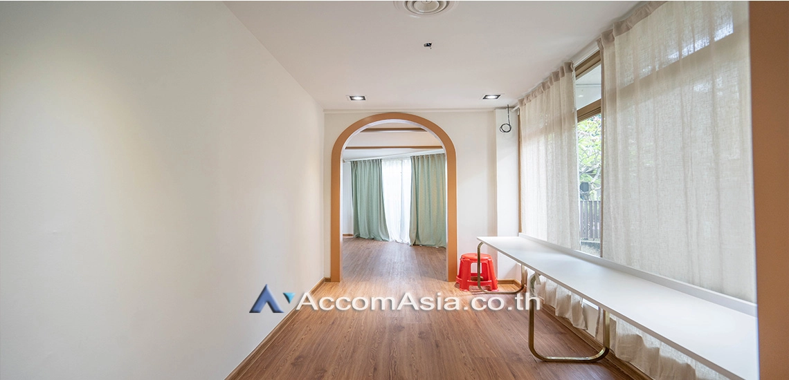 14  2 br House For Rent in Sukhumvit ,Bangkok BTS Phrom Phong AA26736