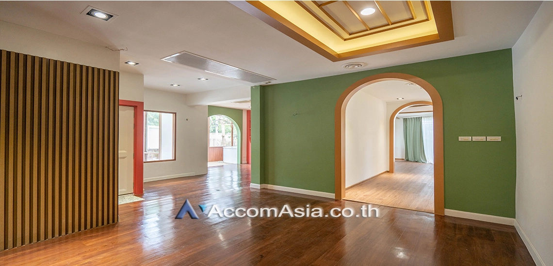 16  2 br House For Rent in Sukhumvit ,Bangkok BTS Phrom Phong AA26736