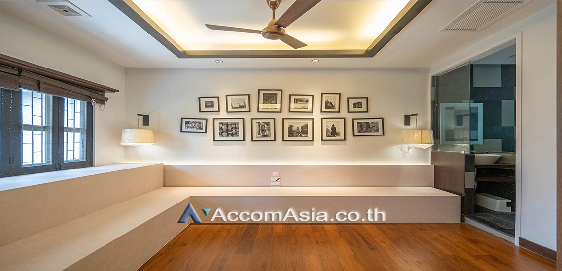 18  2 br House For Rent in Sukhumvit ,Bangkok BTS Phrom Phong AA26736