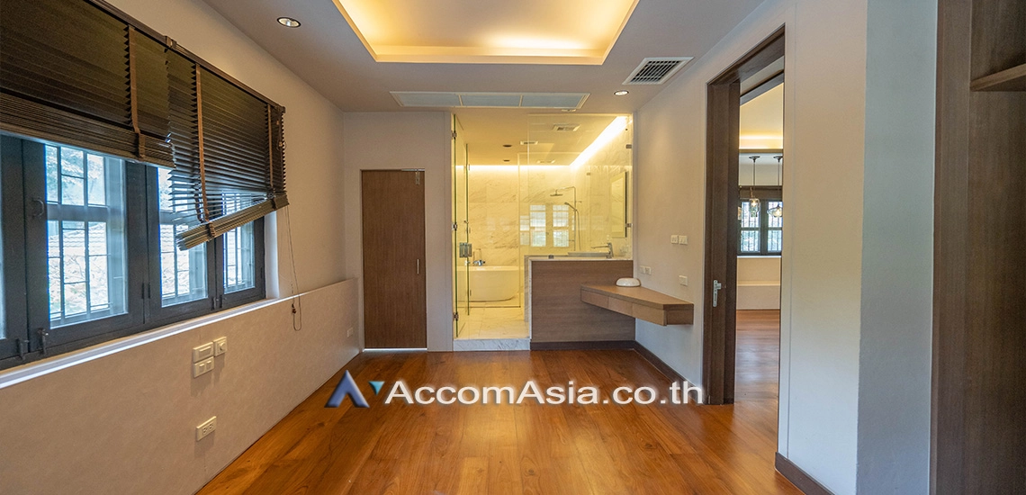 20  2 br House For Rent in Sukhumvit ,Bangkok BTS Phrom Phong AA26736