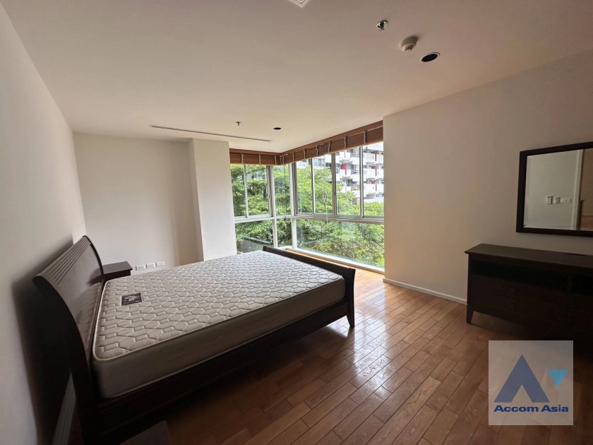18  3 br Condominium for rent and sale in Silom ,Bangkok BTS Sala Daeng - MRT Silom at The Legend Saladaeng AA26739
