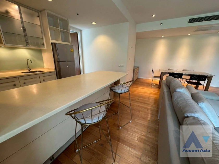 11  3 br Condominium for rent and sale in Silom ,Bangkok BTS Sala Daeng - MRT Silom at The Legend Saladaeng AA26739