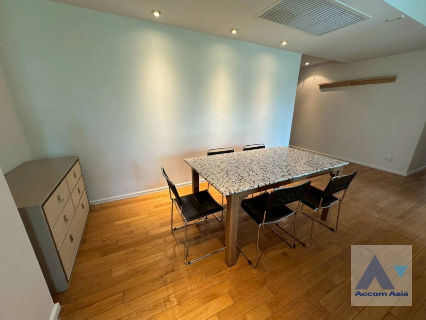 9  3 br Condominium for rent and sale in Silom ,Bangkok BTS Sala Daeng - MRT Silom at The Legend Saladaeng AA26739