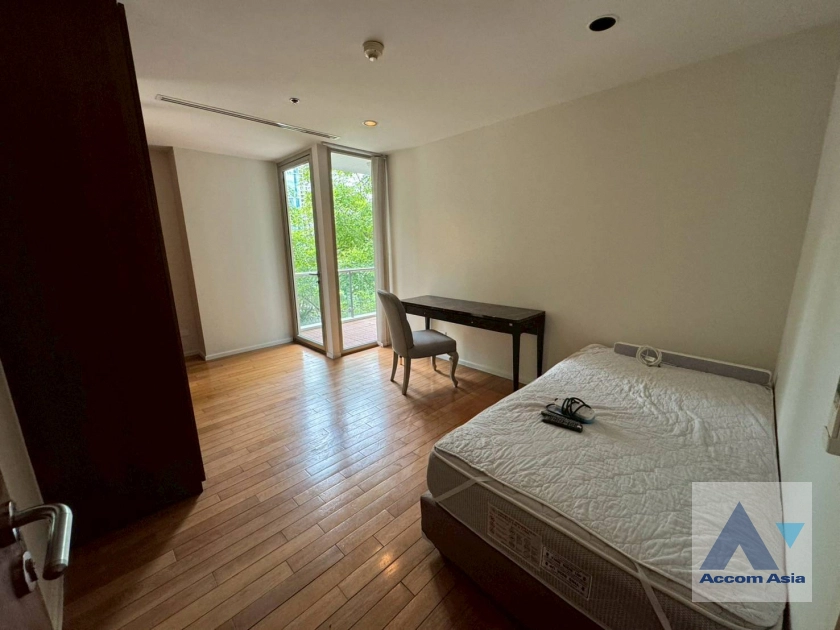 21  3 br Condominium for rent and sale in Silom ,Bangkok BTS Sala Daeng - MRT Silom at The Legend Saladaeng AA26739